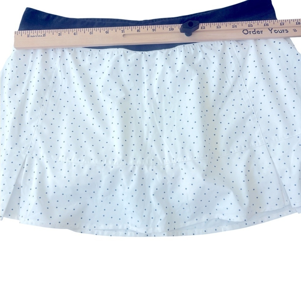 Tasc Rhythm White Ace Dot Golf Skirt Size Large - Picture 7 of 8